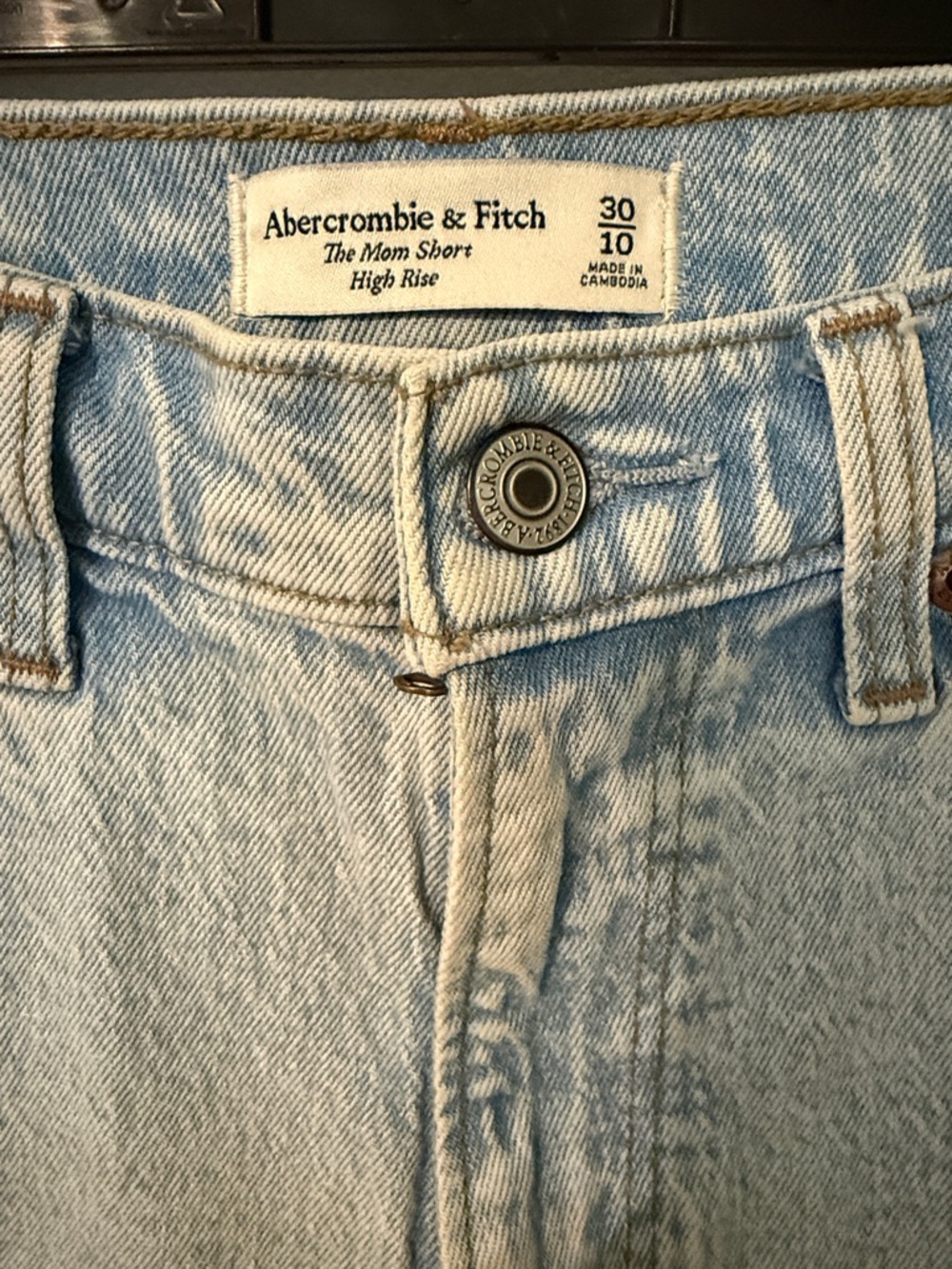 Abercrombie & Fitch Mom High Rise Shorts Curve Love - Picture 2 of 3